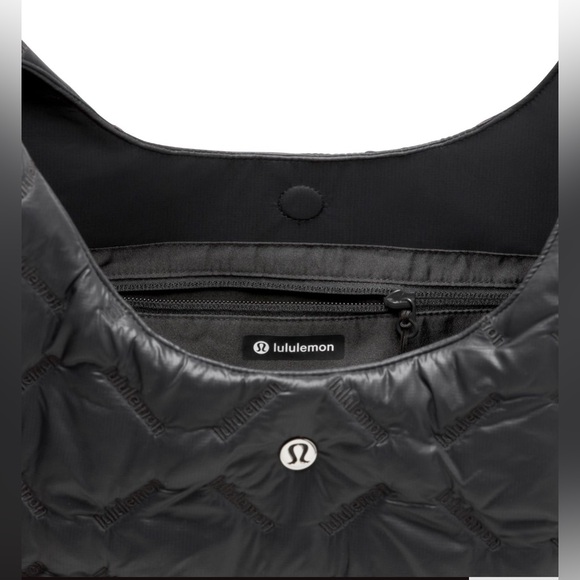 Lululemon Guilty Pleasures Shoulder Bag 14L in Black NWT - Picture 4 of 16